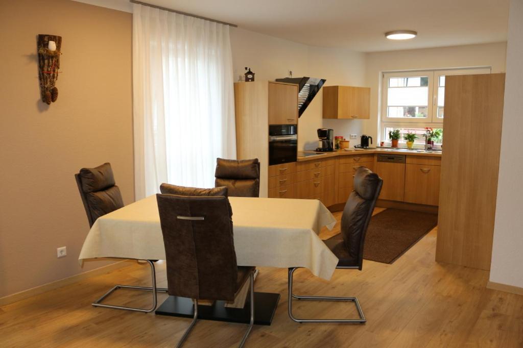Ferienwohnung Am Berg Braunlingen ภายนอก รูปภาพ